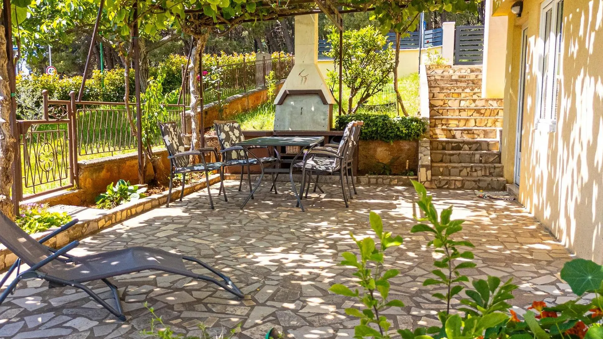 Apartment Mir Pula
